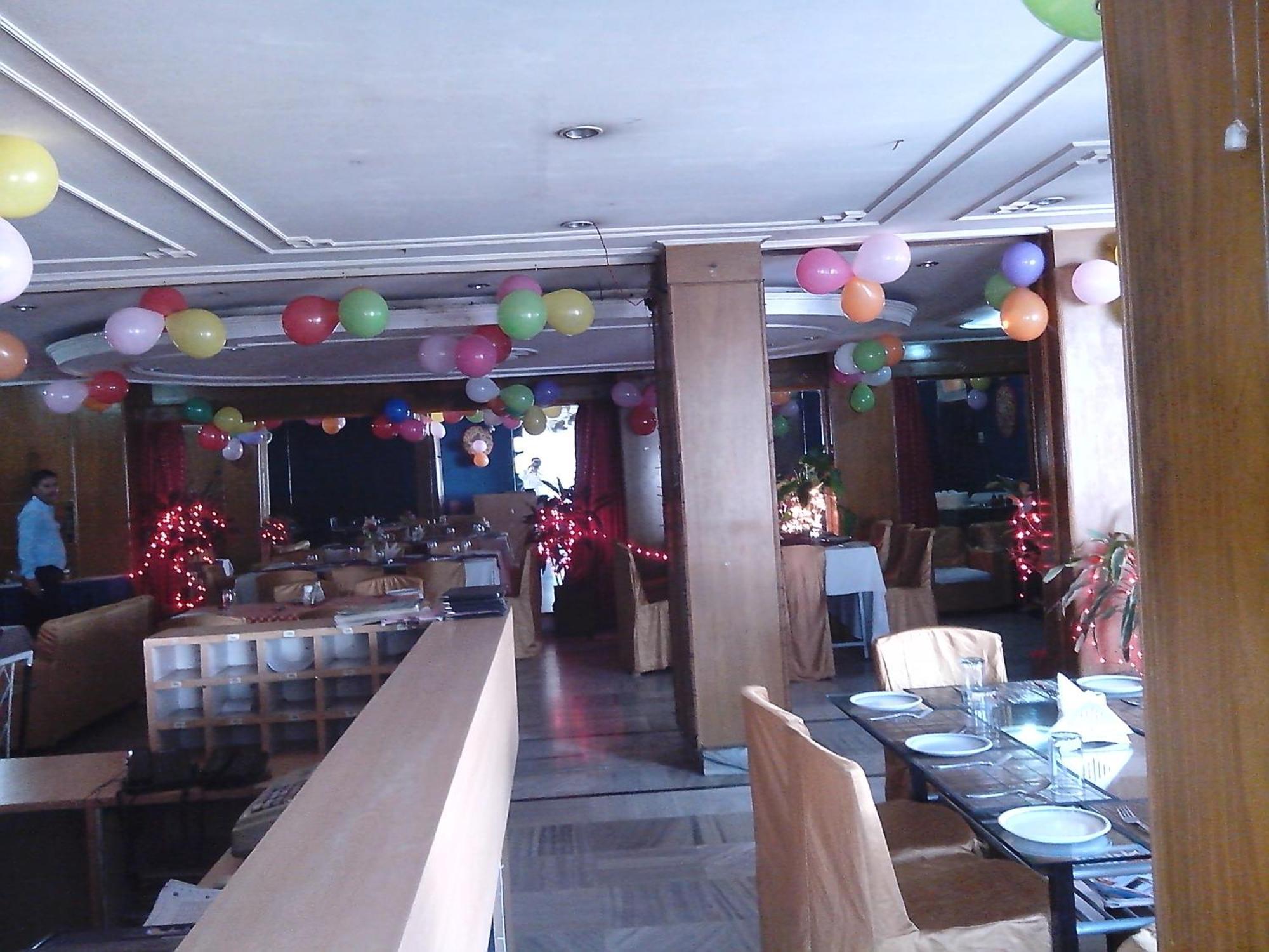 Hotel Mahalaxmi Indo Myanmar Guwahati Eksteriør billede
