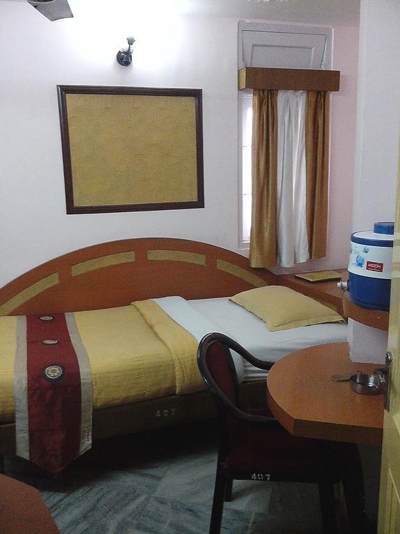 Hotel Mahalaxmi Indo Myanmar Guwahati Eksteriør billede