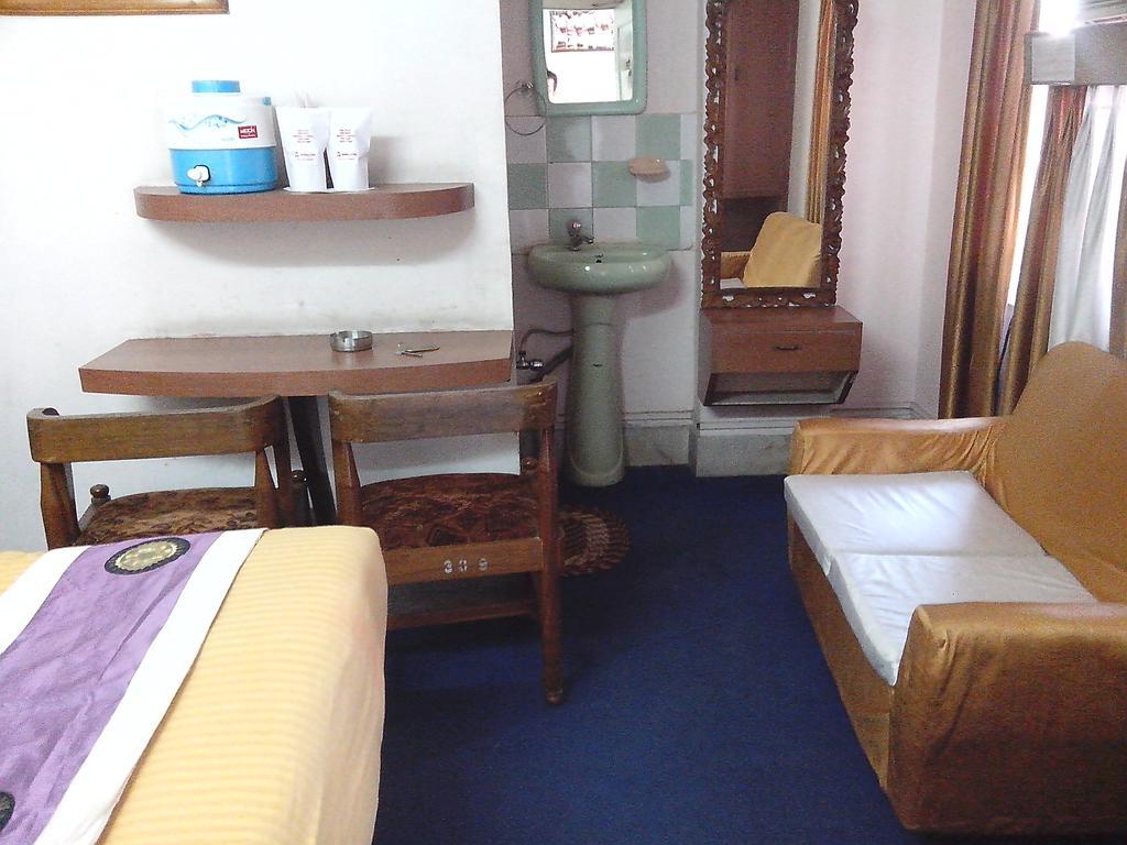 Hotel Mahalaxmi Indo Myanmar Guwahati Eksteriør billede
