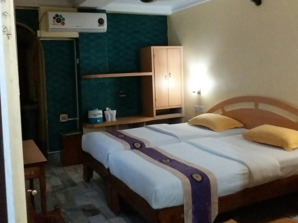 Hotel Mahalaxmi Indo Myanmar Guwahati Eksteriør billede